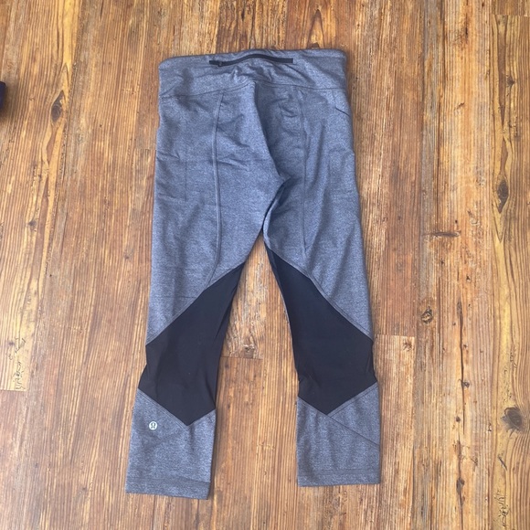 Lululemon Tight - Picture 2 of 3